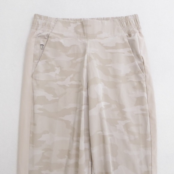 Athleta Brooklyn Camo Jogger Pants Womens Size 0 Beige Athletic Comfort - Picture 2 of 10